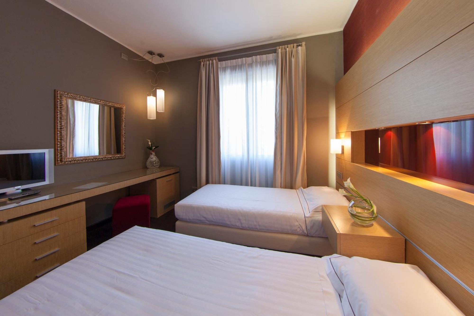Inverigo Hotel Værelse billede