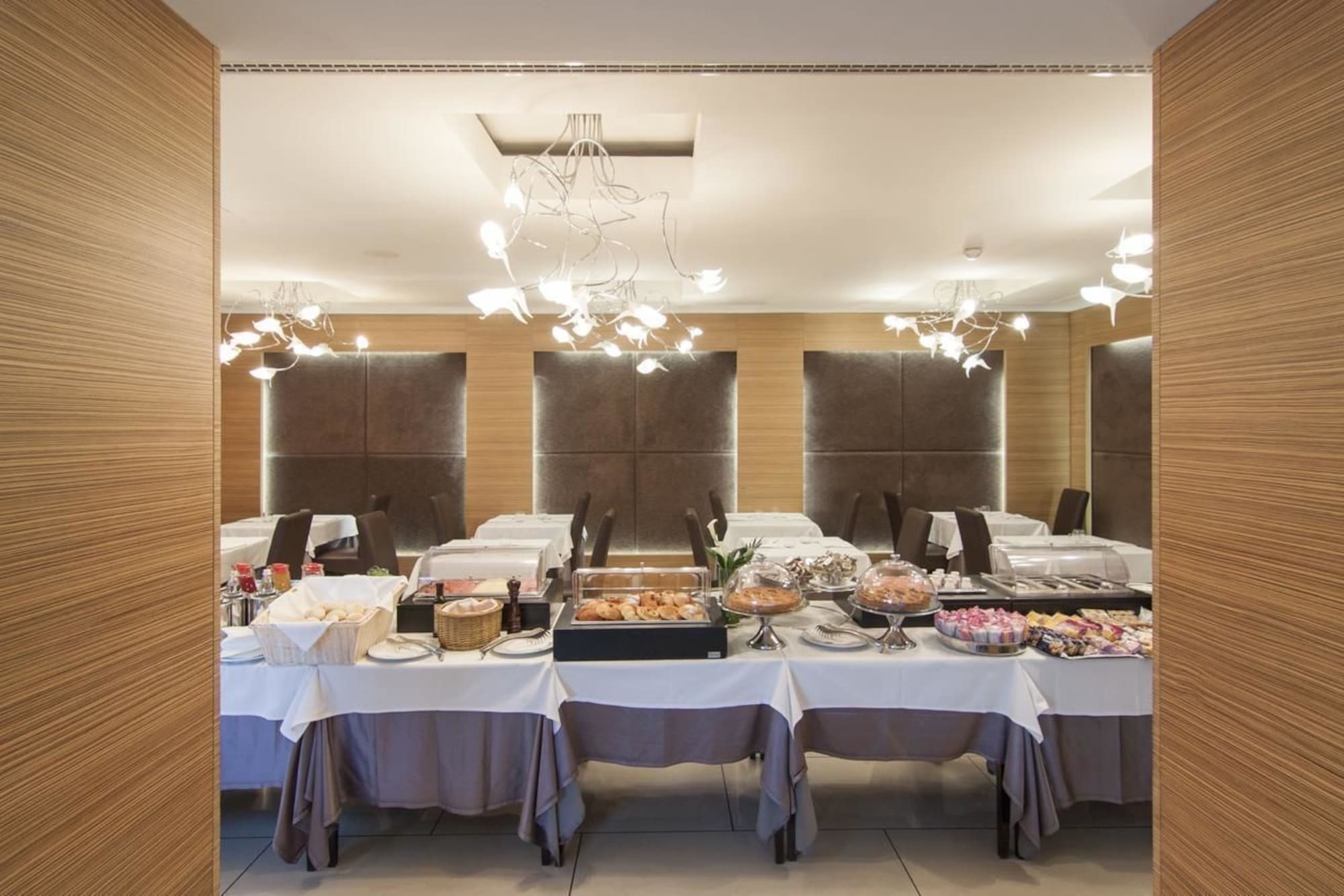 Inverigo Hotel Eksteriør billede